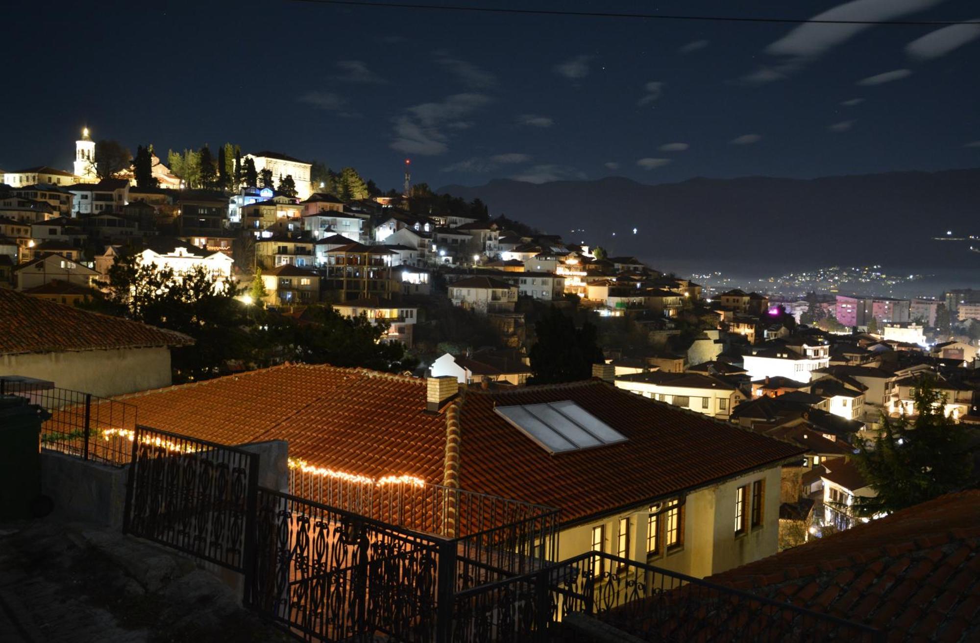 Miryana Guest House โอครีด ภายนอก รูปภาพ