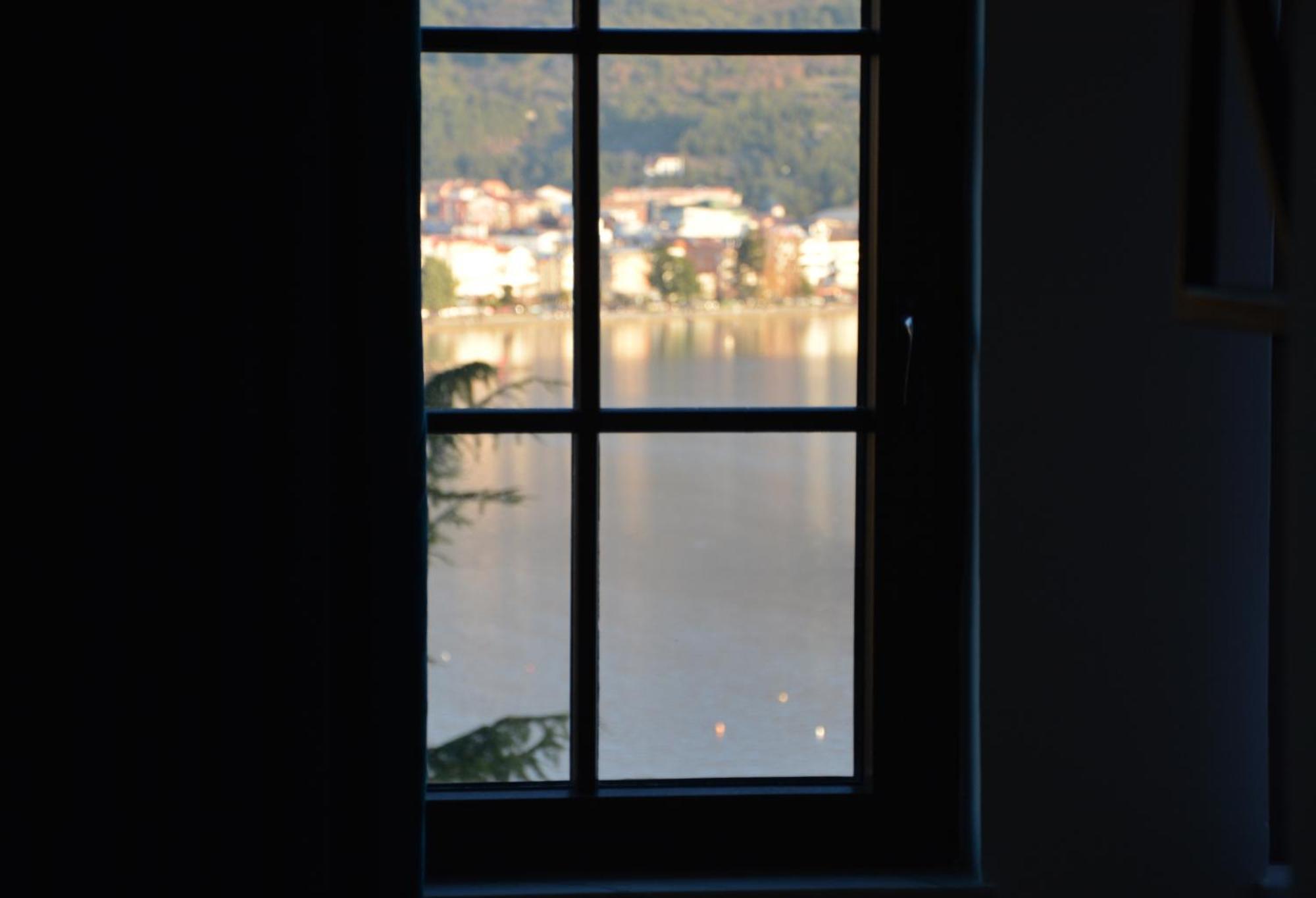 Miryana Guest House โอครีด ภายนอก รูปภาพ